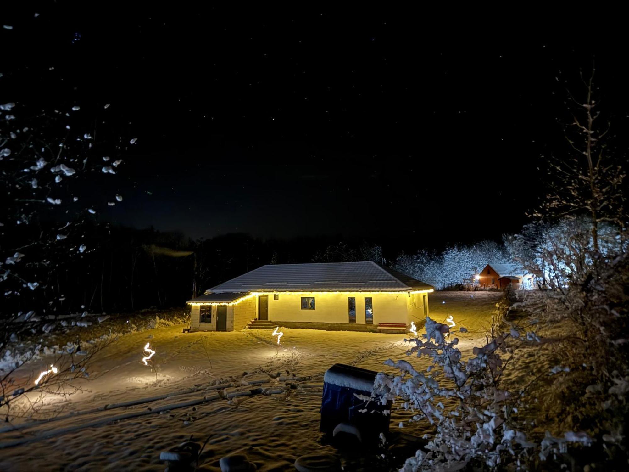 Cottage Bytheriver Arpaşu de Sus Esterno foto