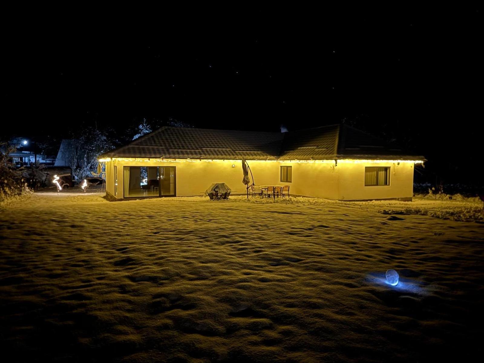 Cottage Bytheriver Arpaşu de Sus Esterno foto
